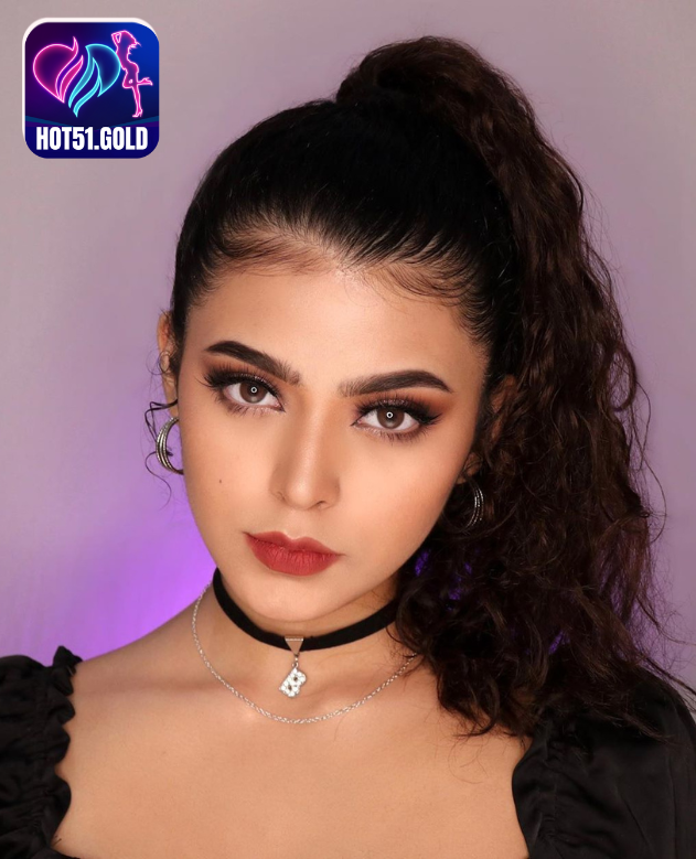 Jharna Bhagwani-Hot51