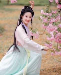 Read more about the article Zhou Mi Fan Influencer Wanita di Indonesia yang Hits di Hot51