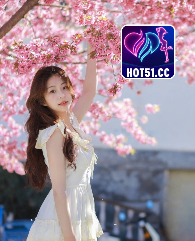 Delilah Roberts-HOT51