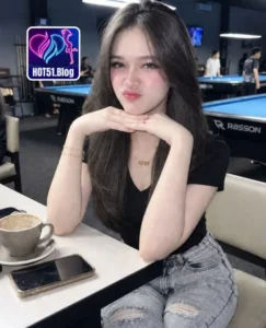 Read more about the article Dinda Sari di Apk Hot51 Cantik dan Menarik