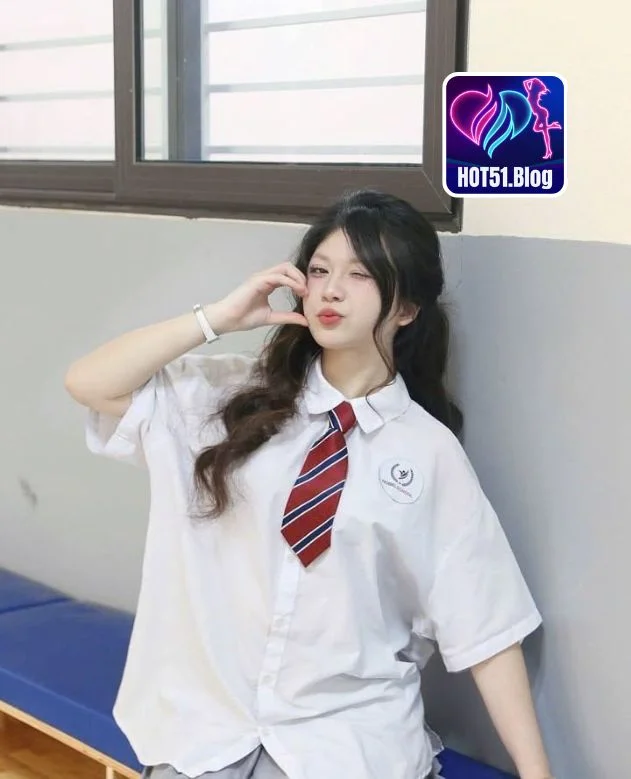 You are currently viewing Hot51 Evelyn Pesona Anggun dalam Live Streaming